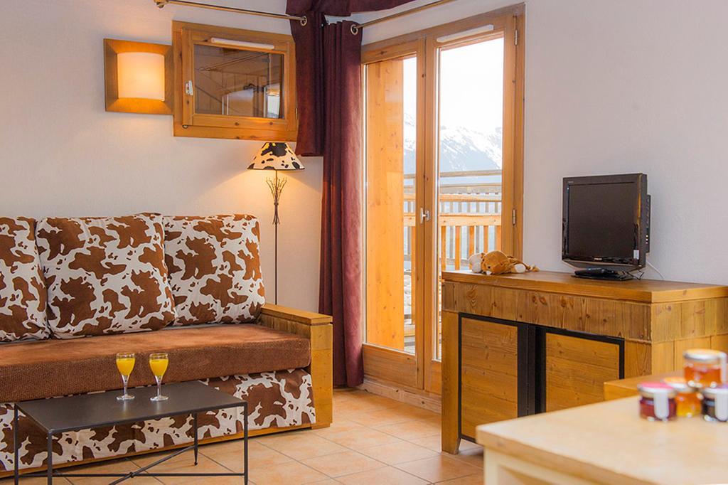 Residence Goelia Les Chalets De Wengen La Plagne Oda fotoğraf